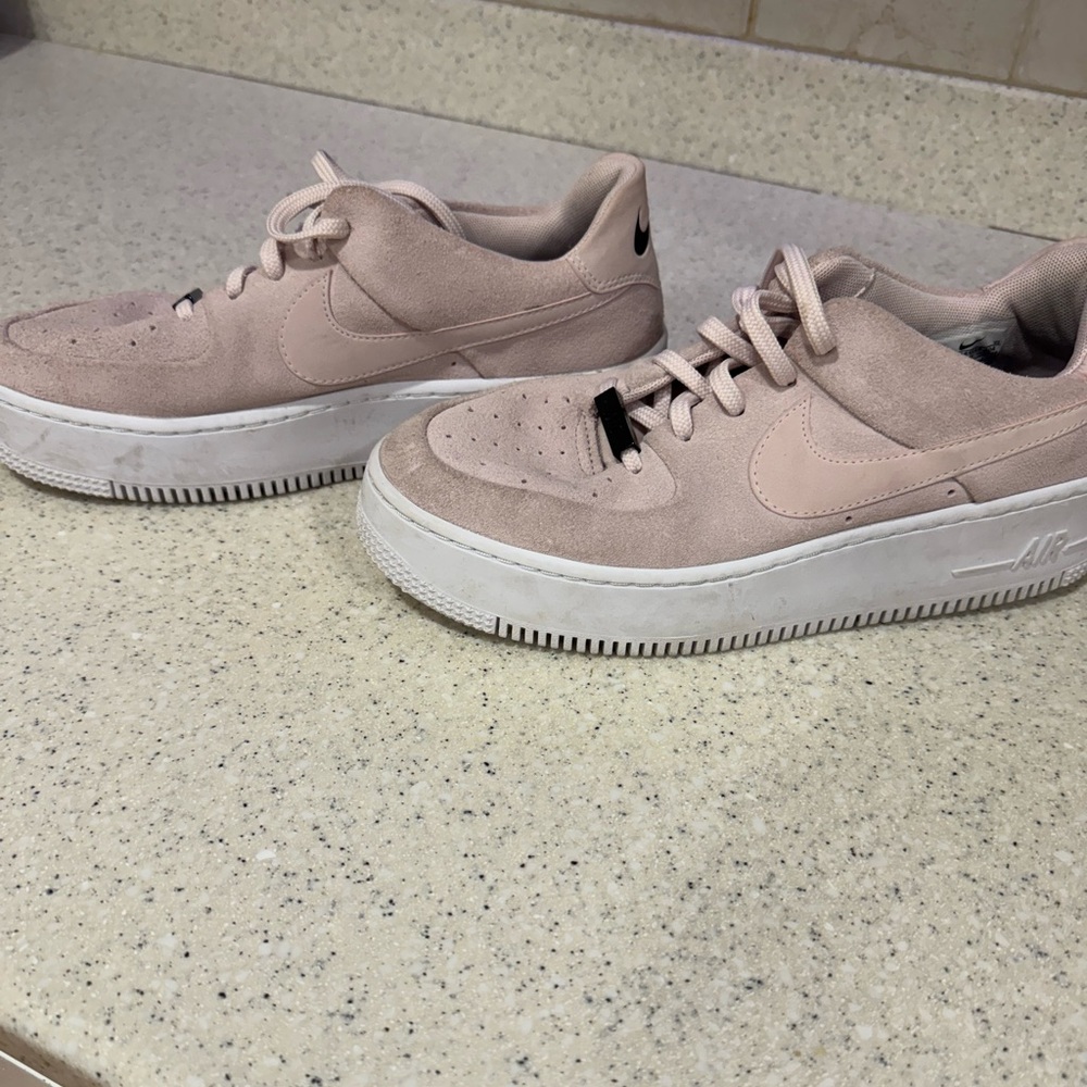 Nike Pink Sneakers - Picture 9 of 13